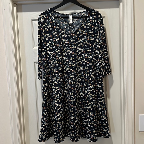 Cute L Heathmoor Spring Dress - Picture 1 of 7
